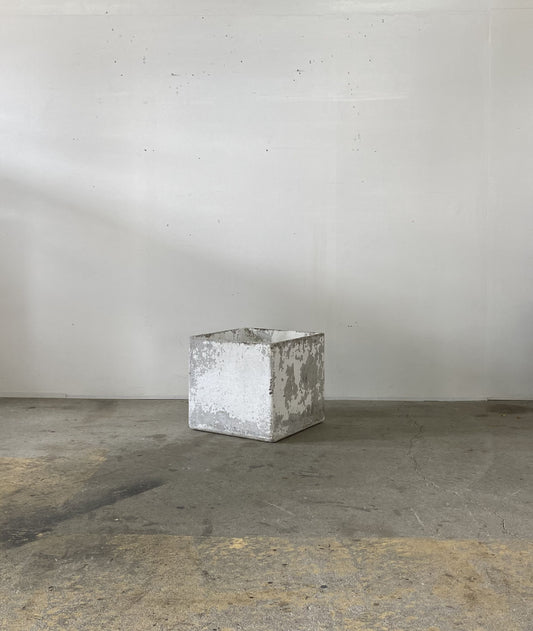 ”Willy Guhl” Planter Pot