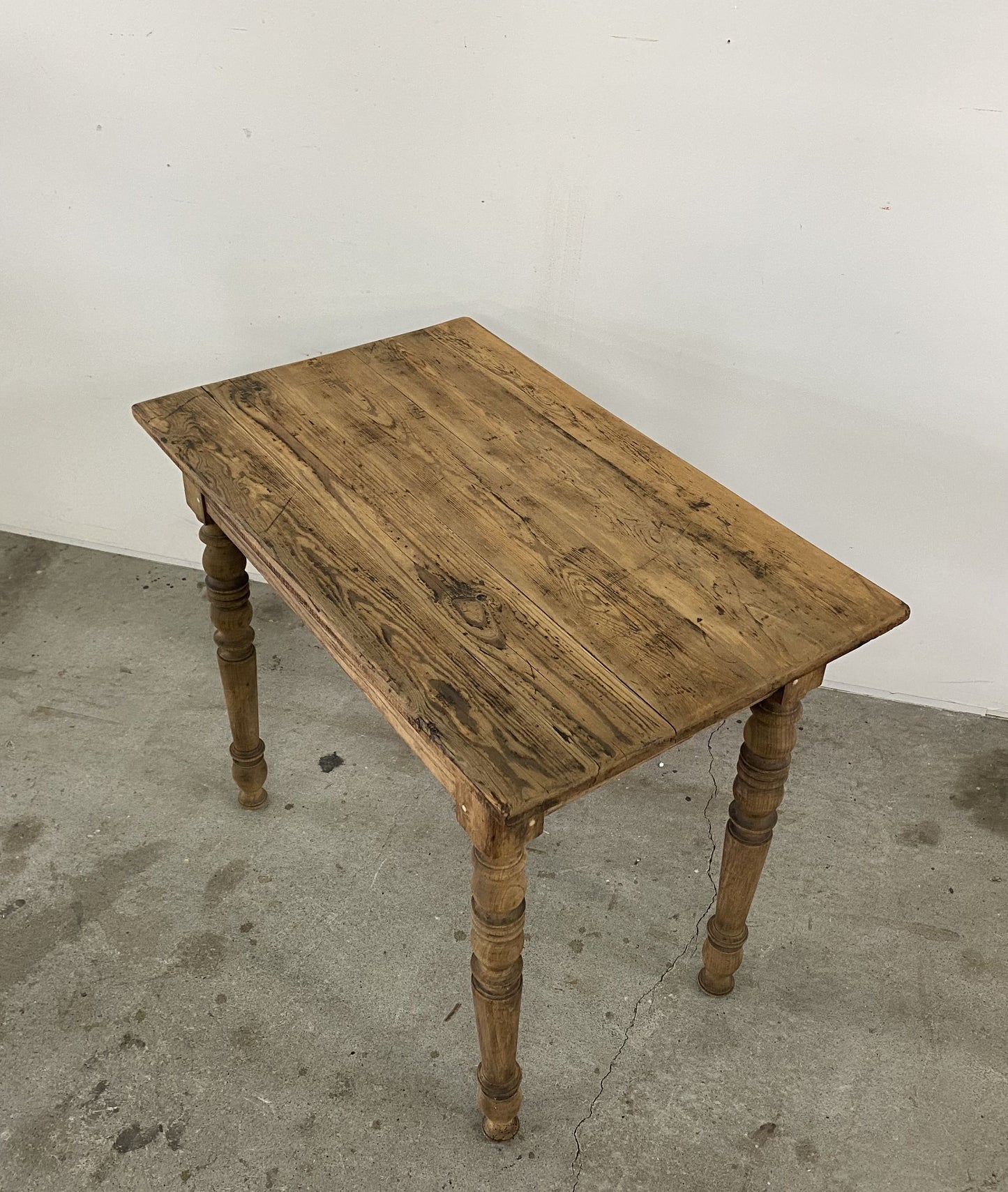 French Bistoro Table