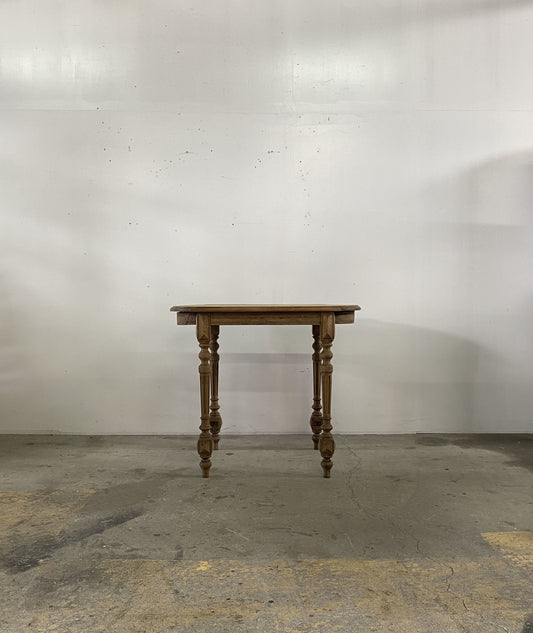 Oak Table