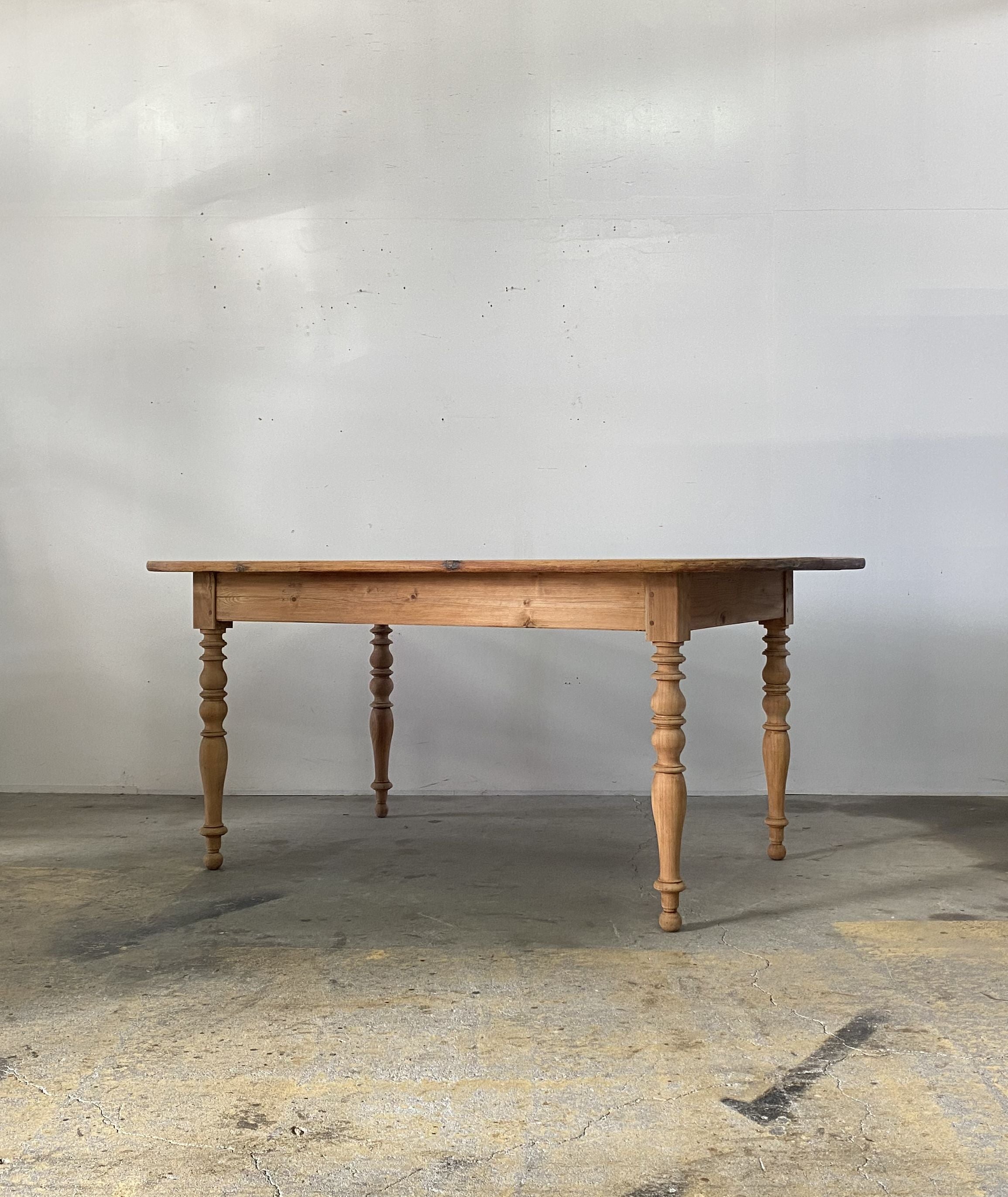 【フランス便】ビンテージ◆チューリップテーブル◆ フランス便】ビンテージ◇チューリップテーブル◇ French Table