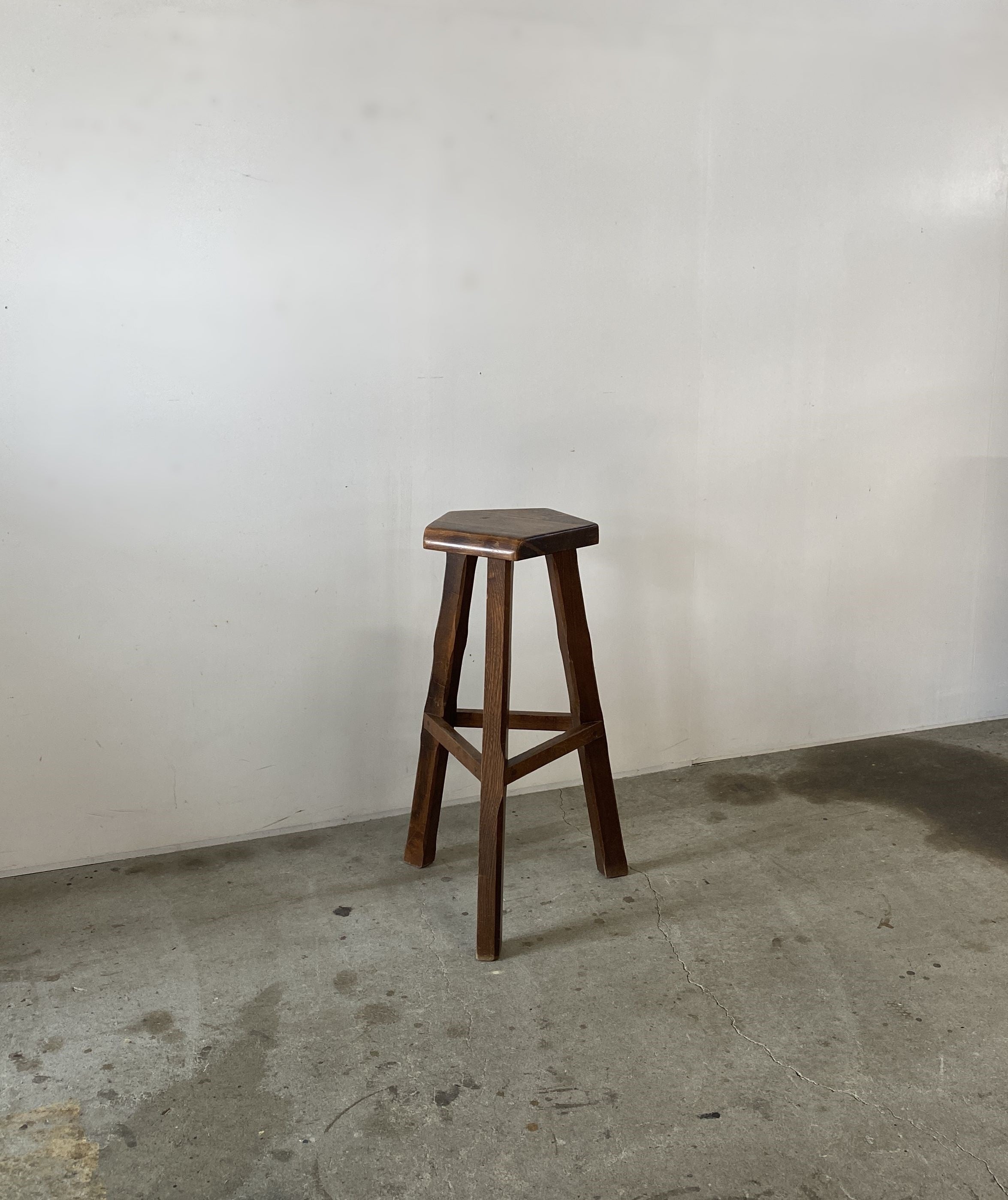 Brutalist High Stool / Olavi Hanninen for Aranjou – Round trip