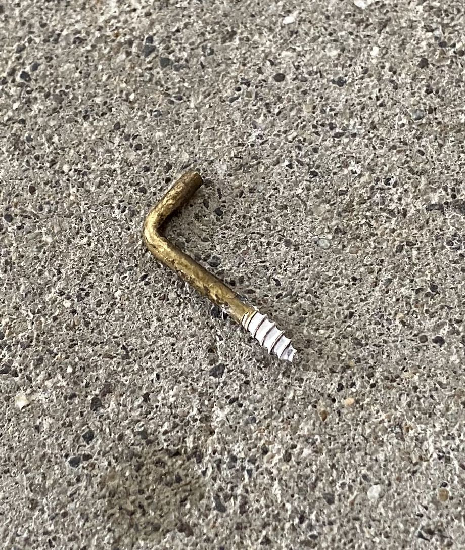 Maison Regain / Wall Rack