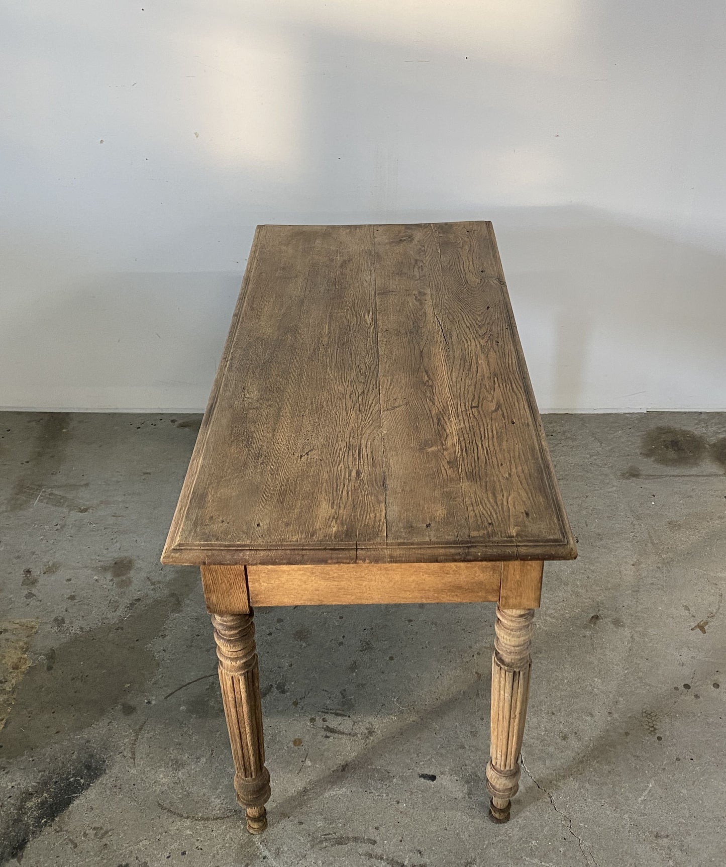 2dr Oak Table