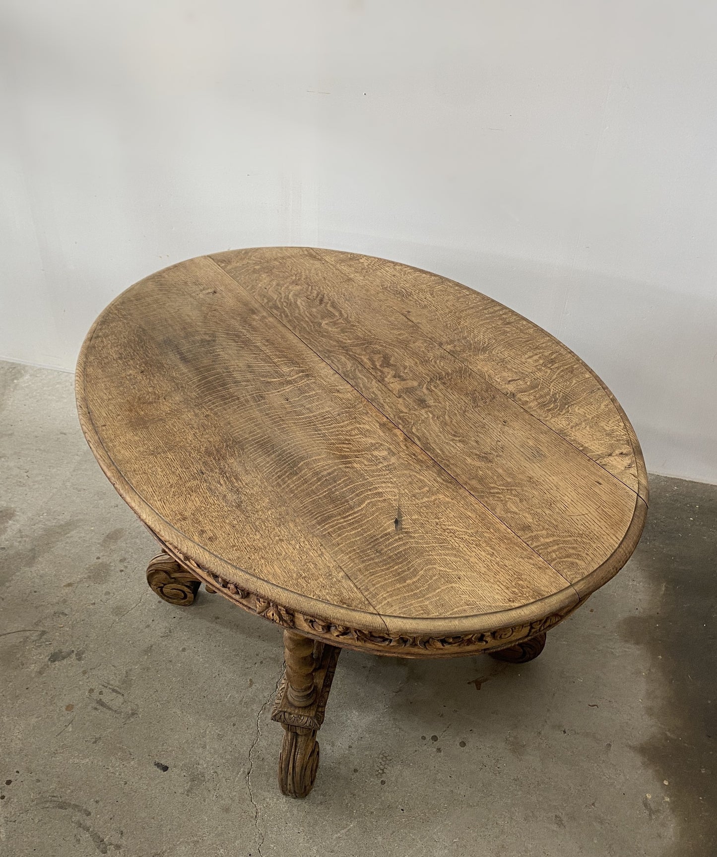 Pedestal Oak Oval Tabel