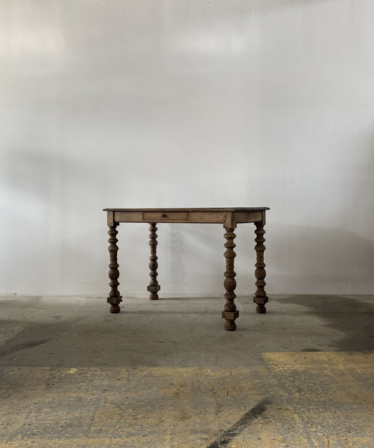 1dr Oak Table