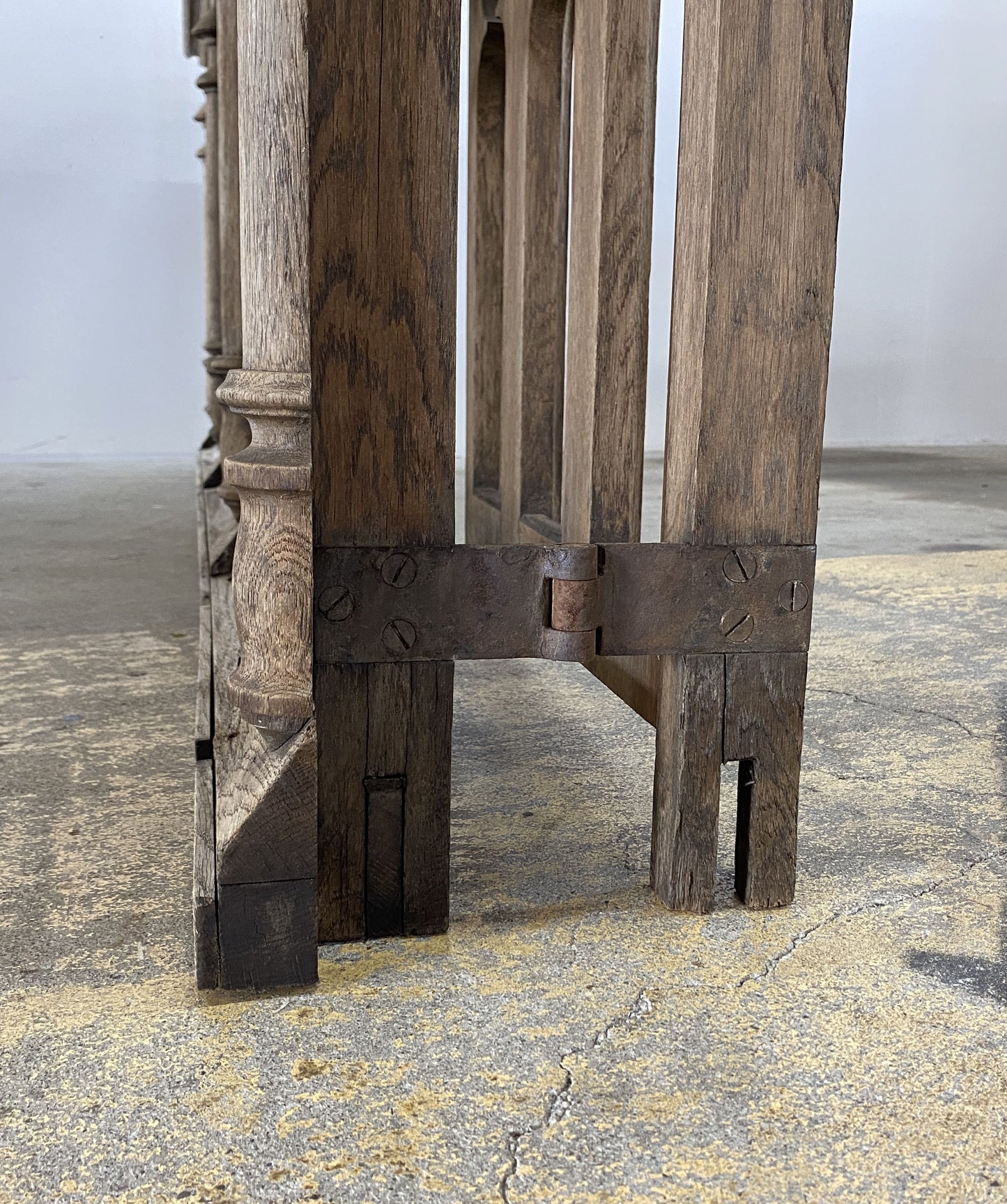 19c Gothic Oak Balustrade