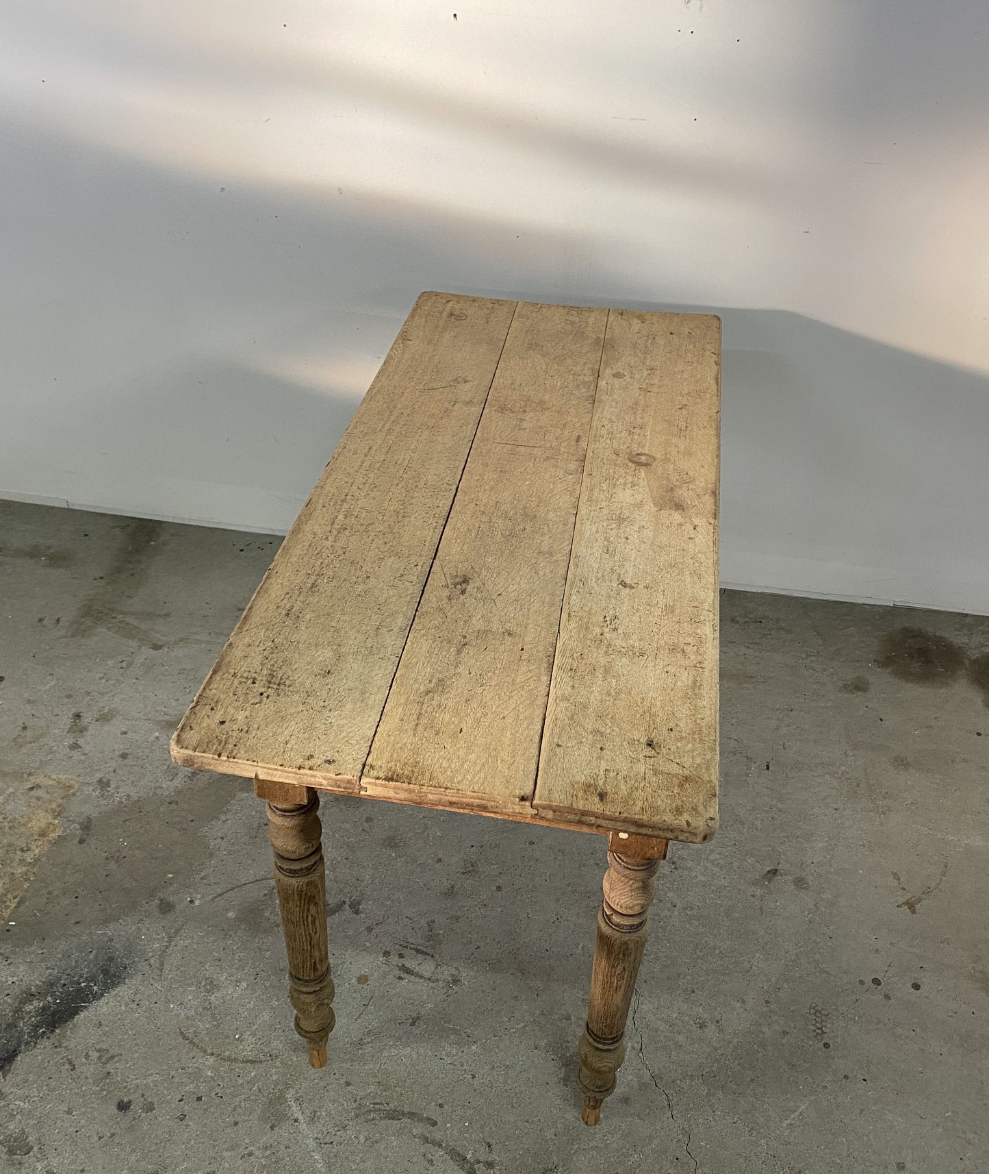 1dr Oak Table