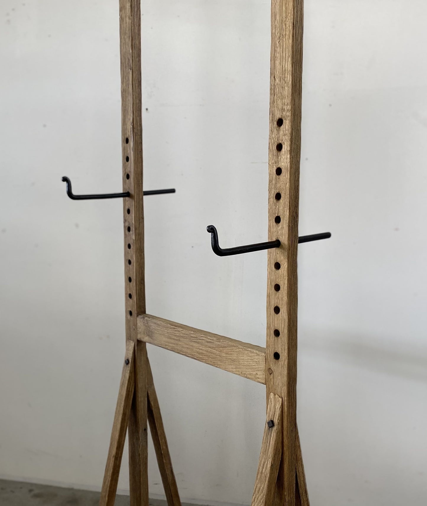 Easel