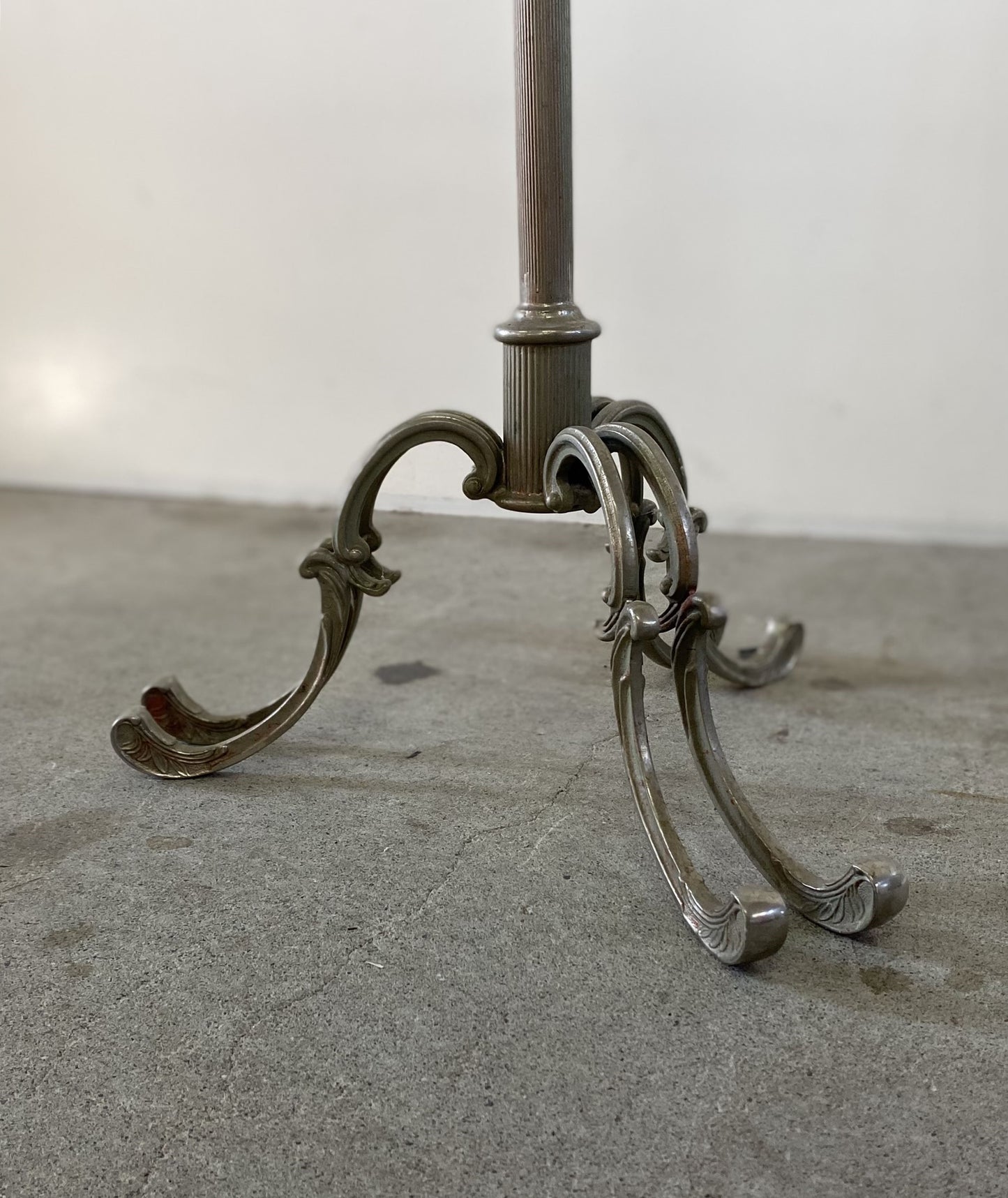 Barber Shop Mirror Stand