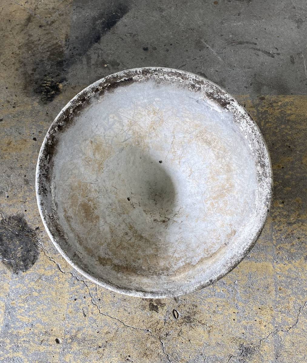 ”Willy Guhl” Planter Pot