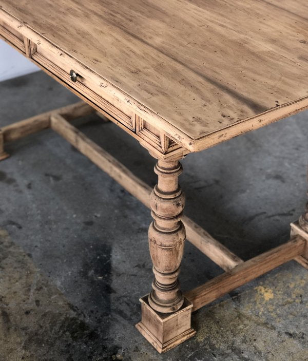 French Bistoro Table