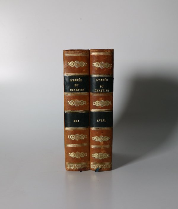 antiques book 2 book set