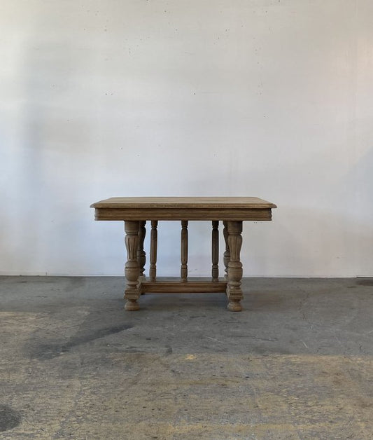 ”Henri�U” Oak Low Table