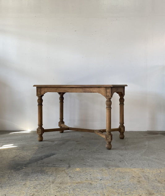Oak Table