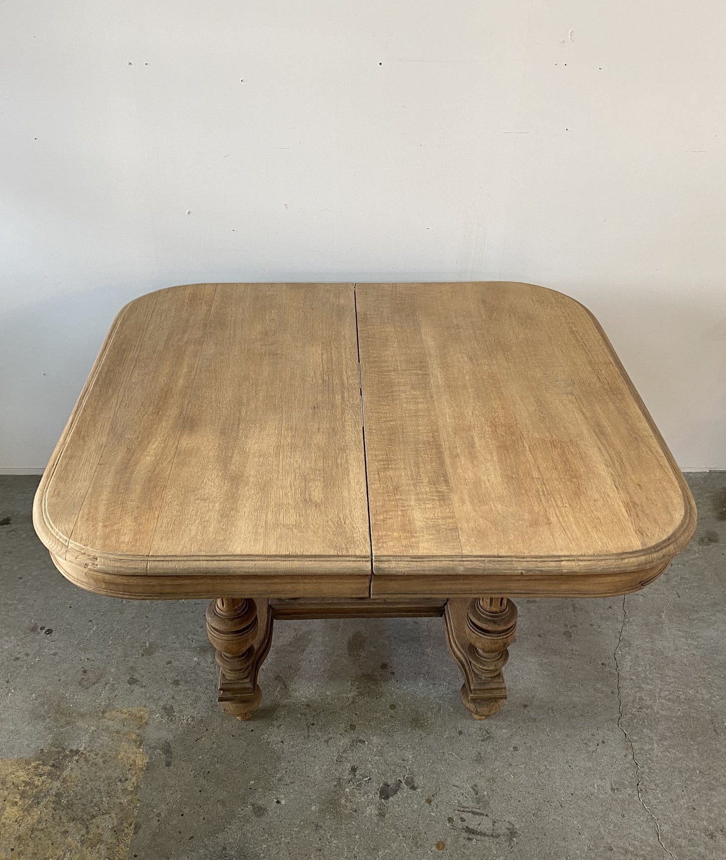 "HenriⅡ"Table