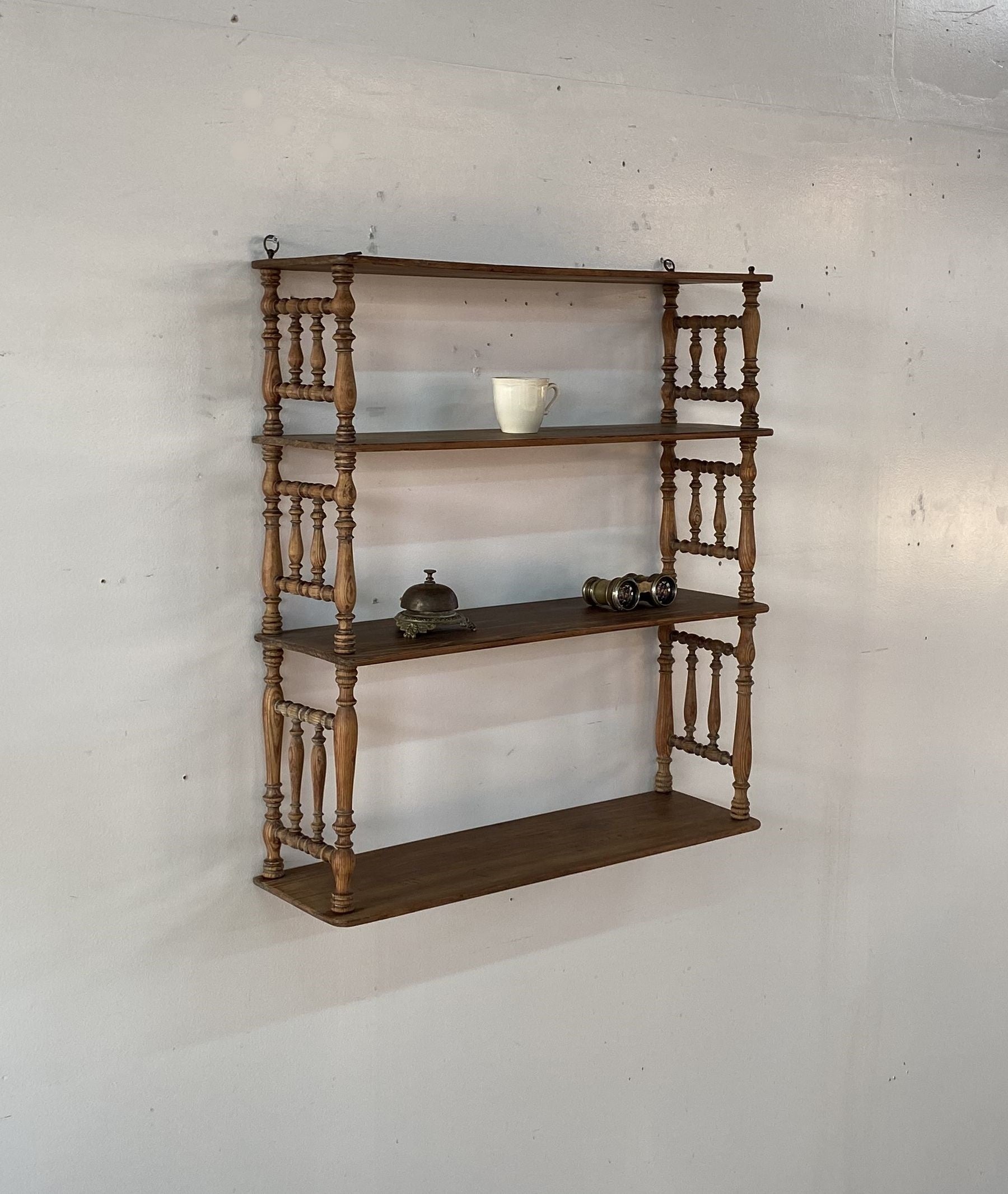 Wall Shelf – Round trip Antiques