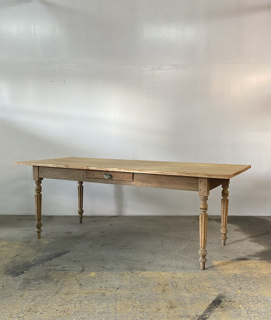 1dr French Table