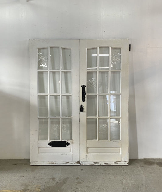 Bull's eye Double Door