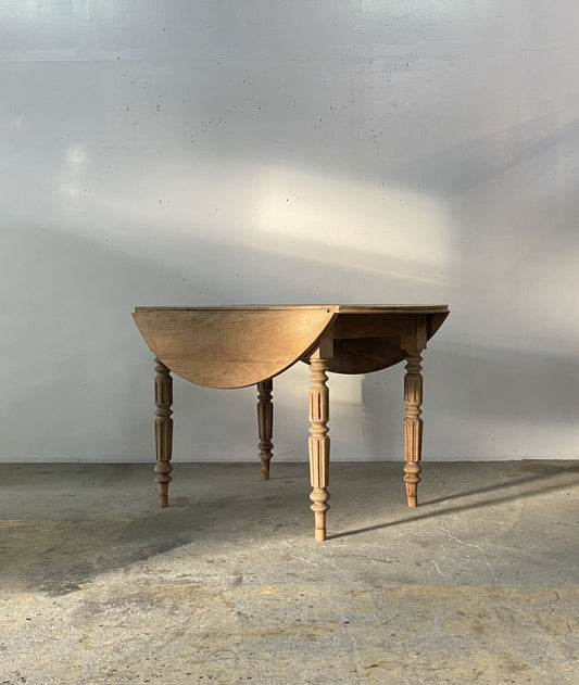 Butterfly Table