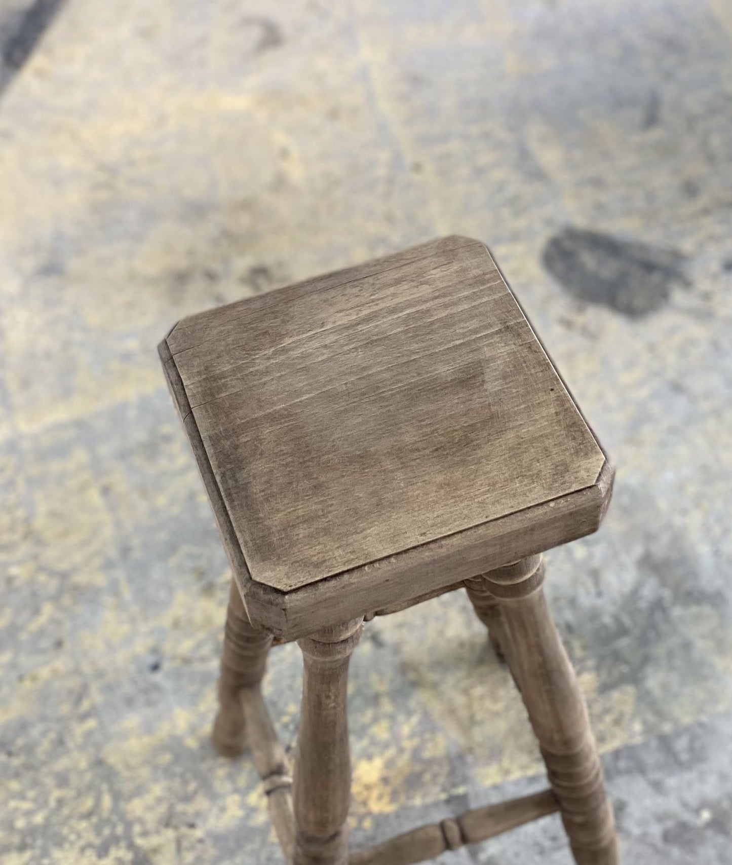 Hight Stool