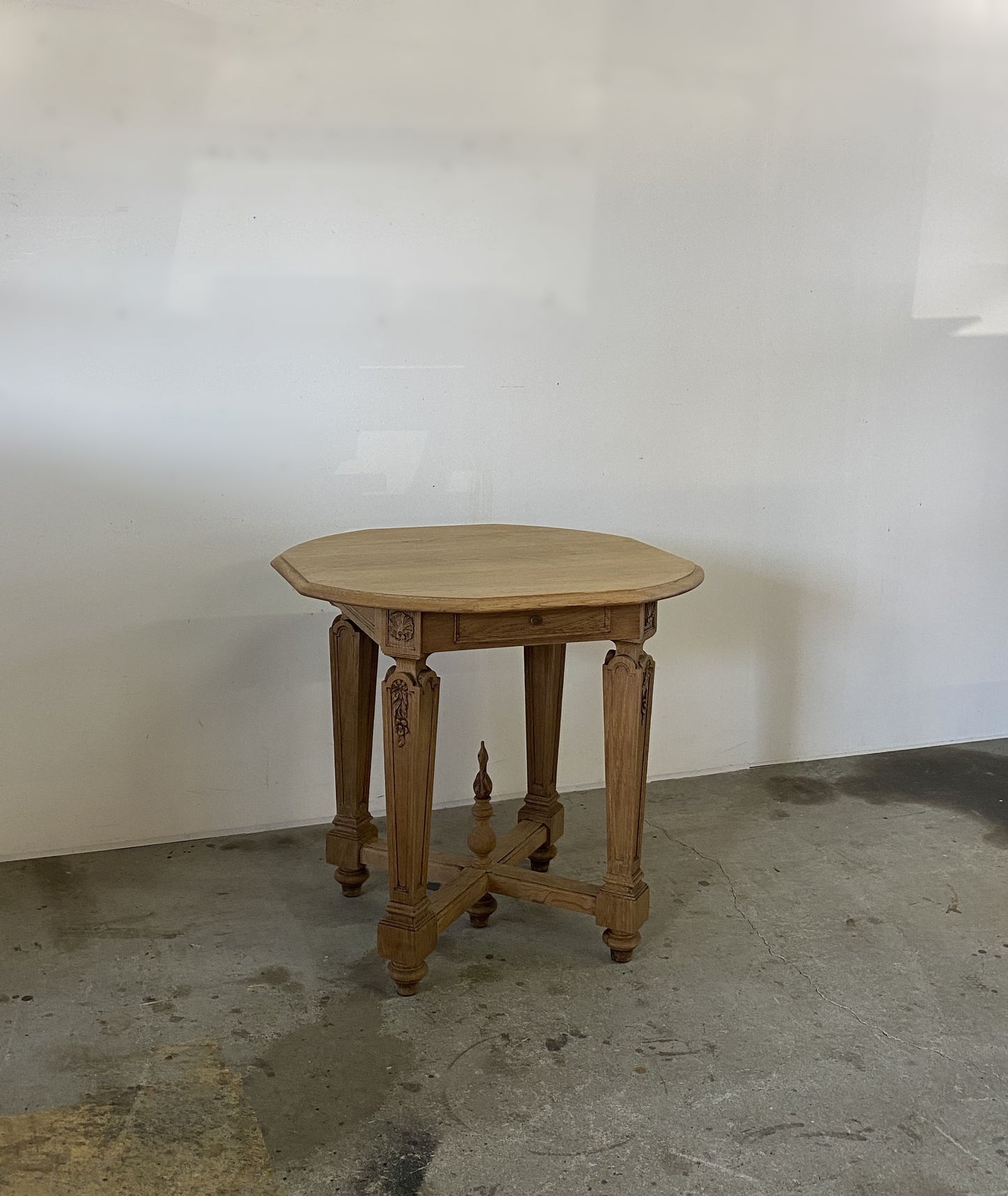 1dr French Oak Table