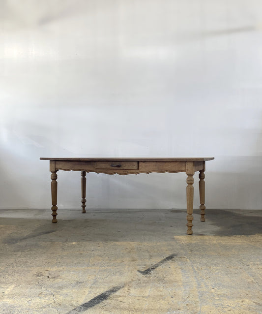 1dr oak Table