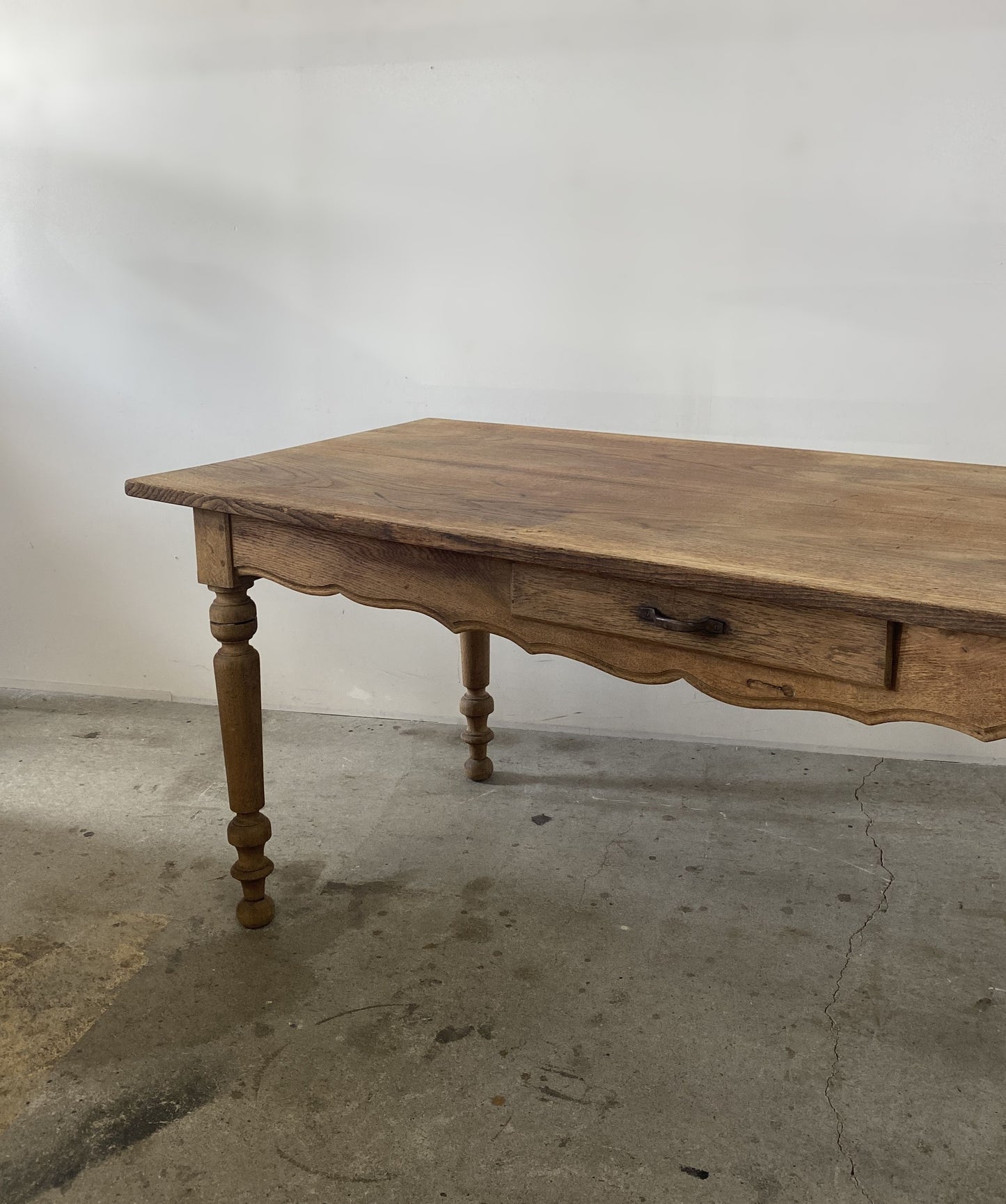 1dr oak Table