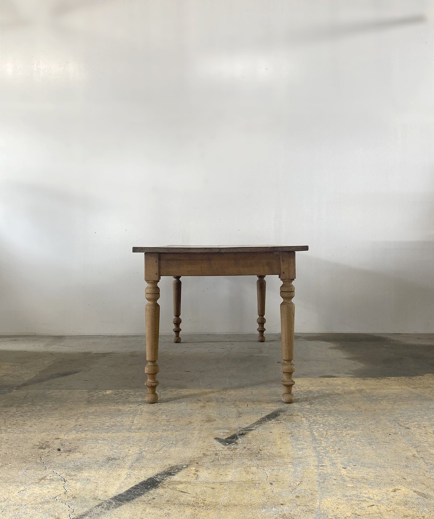 1dr oak Table