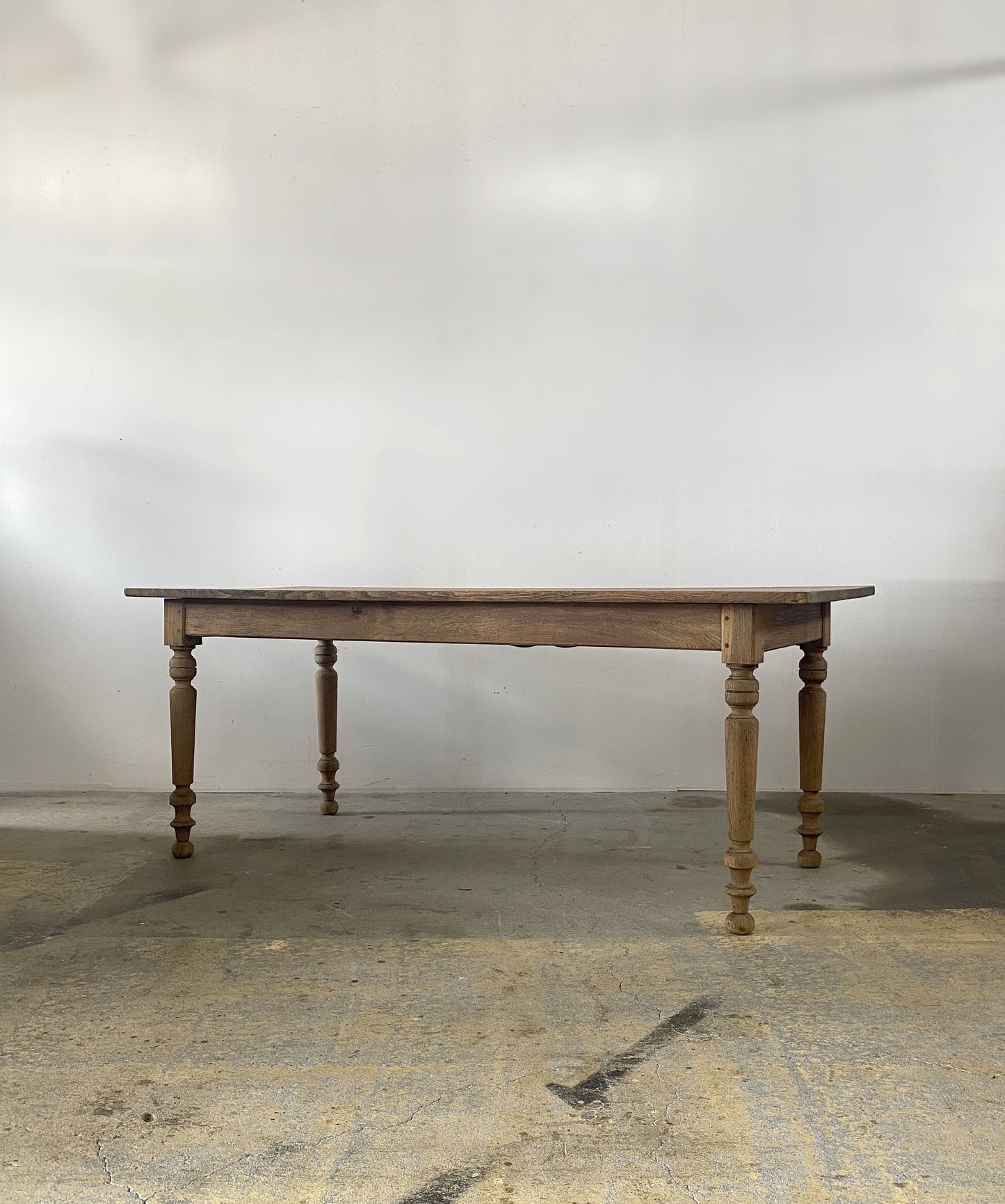 1dr oak Table
