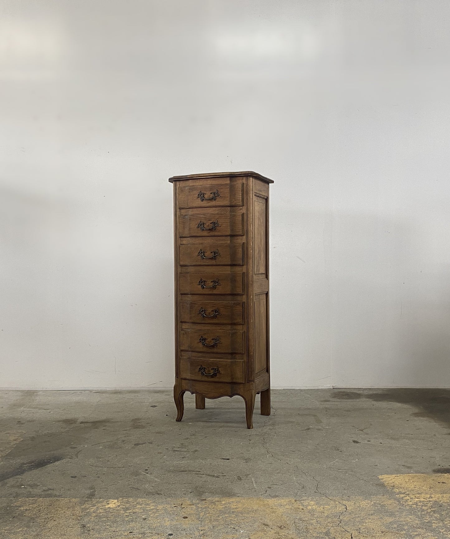 7 Oak Chest