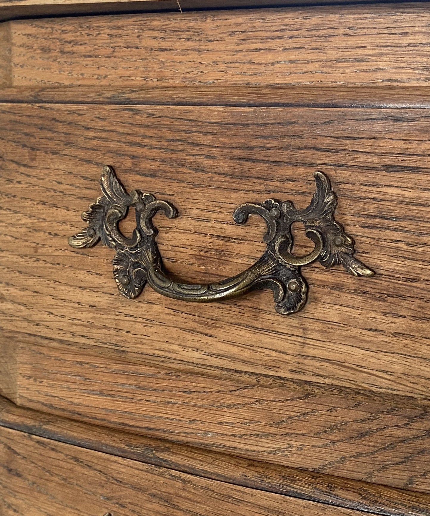 7 Oak Chest