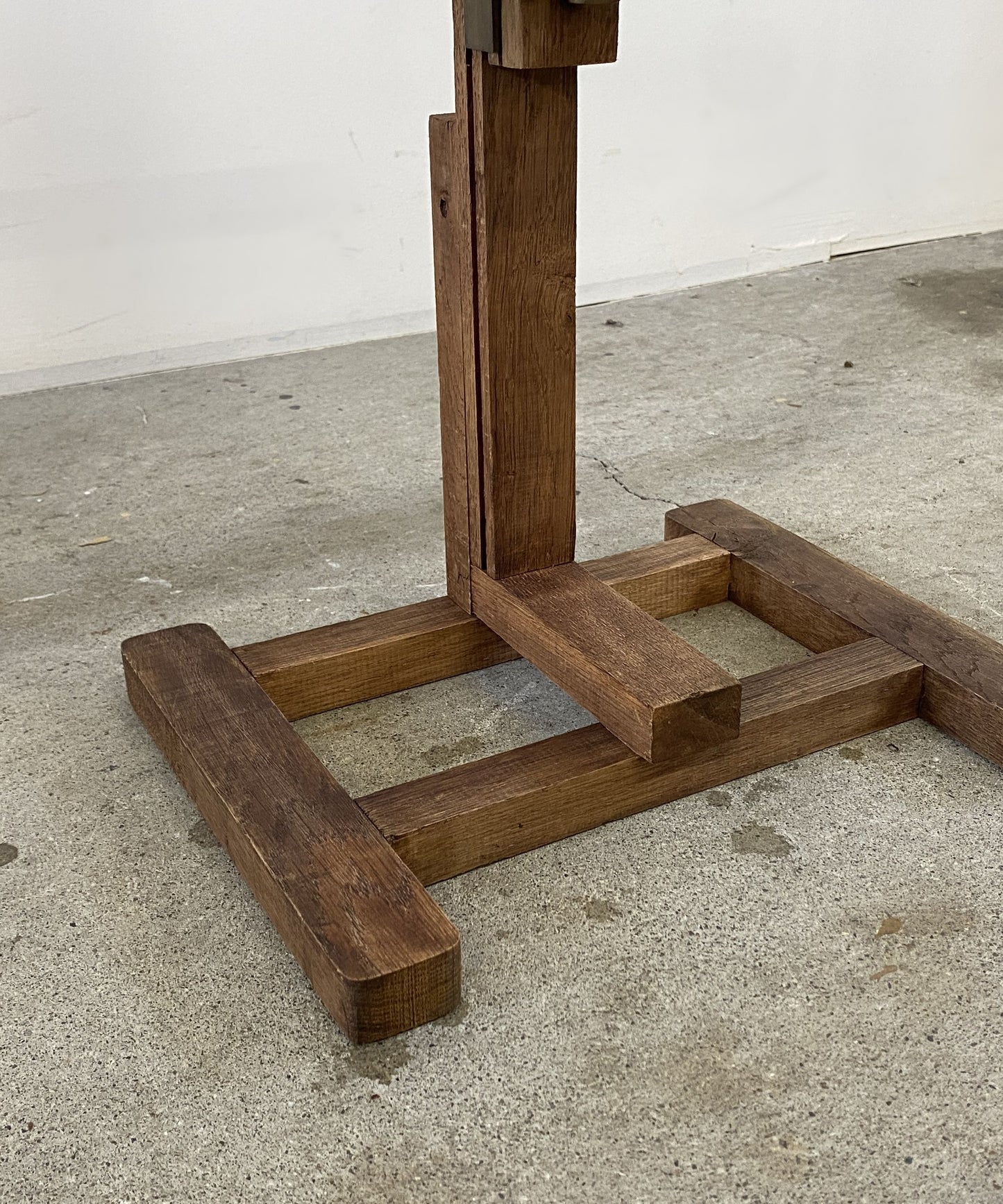 Gallery Easel Stand