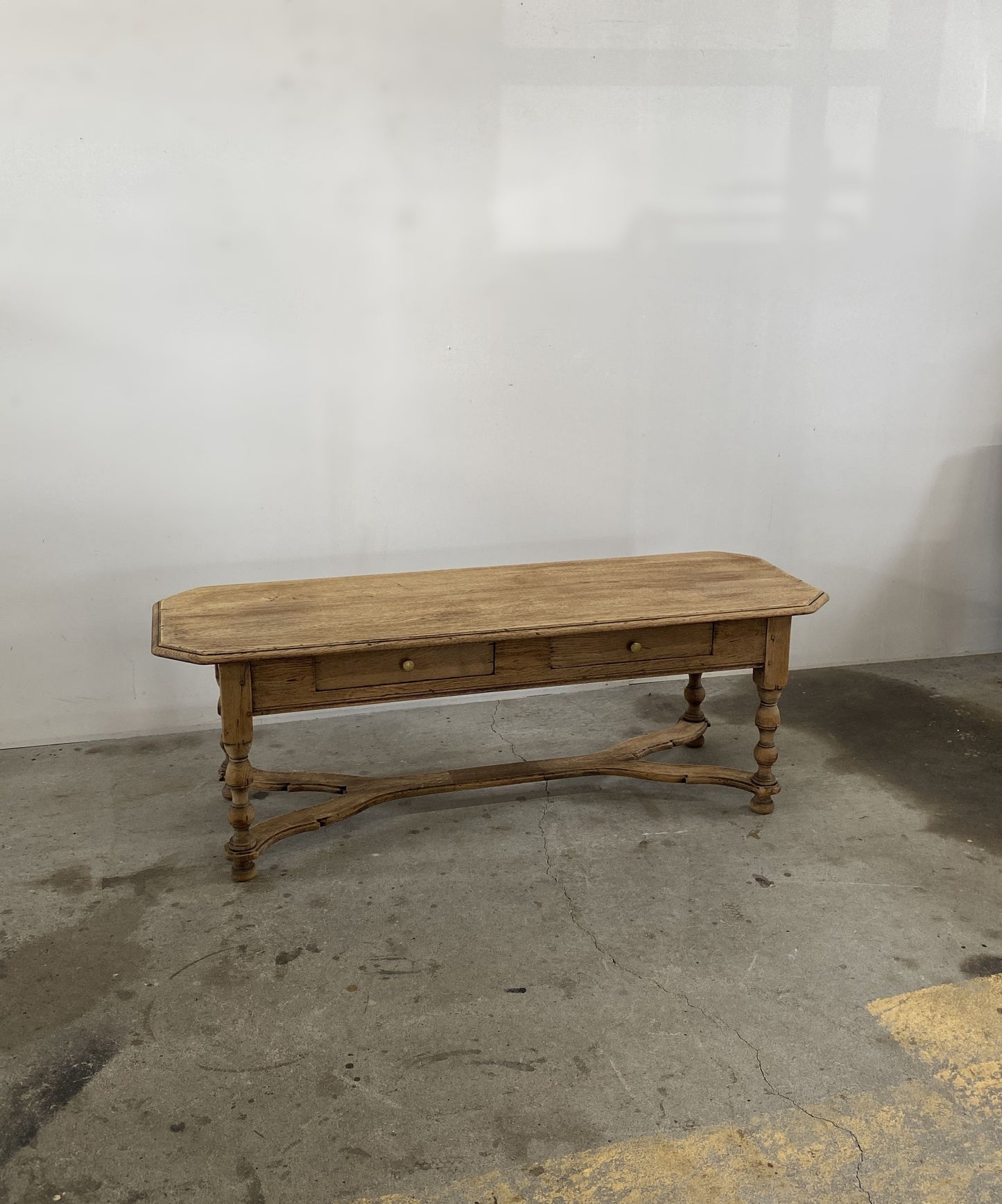 2dr Oak Table