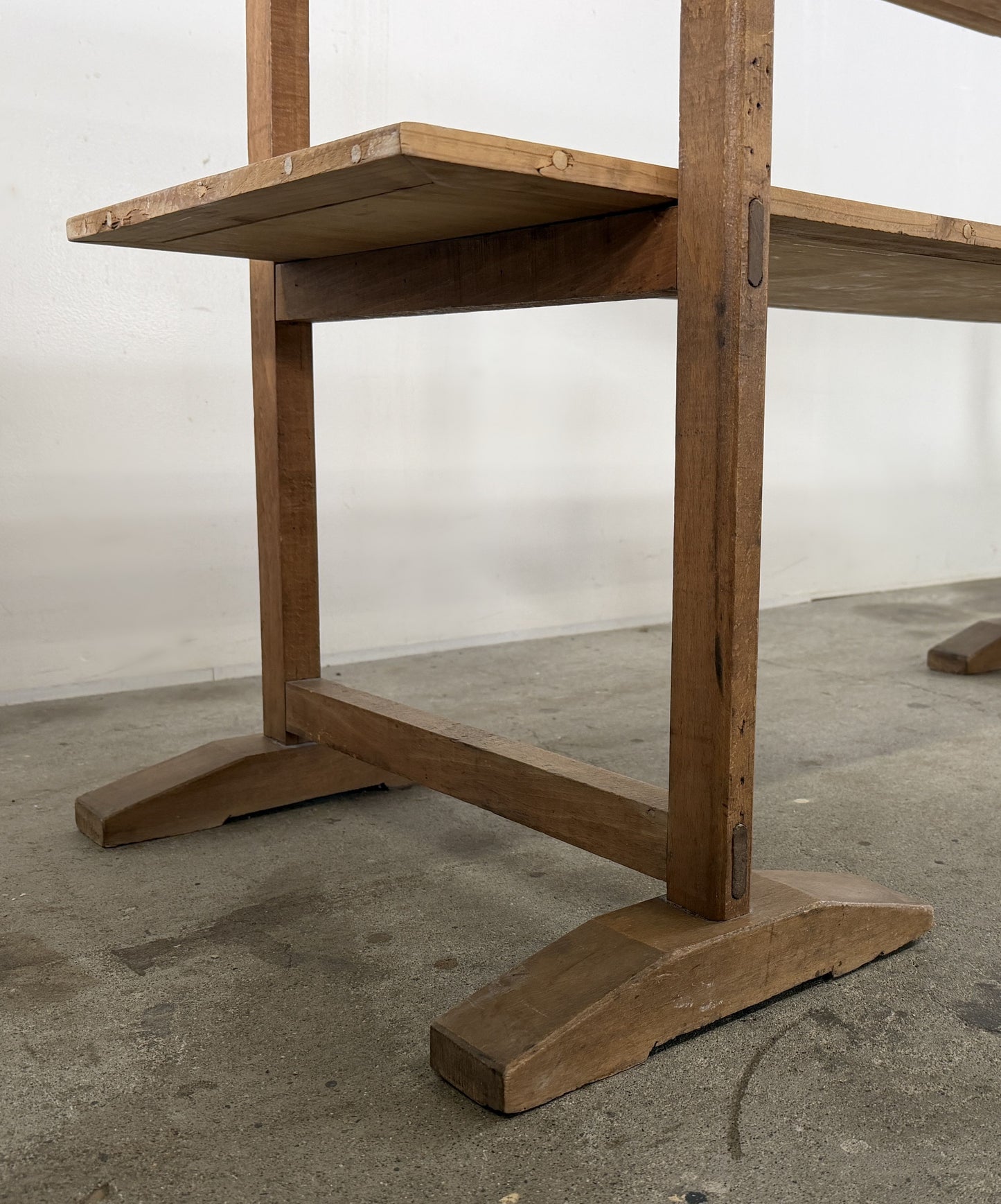 Atelier Table