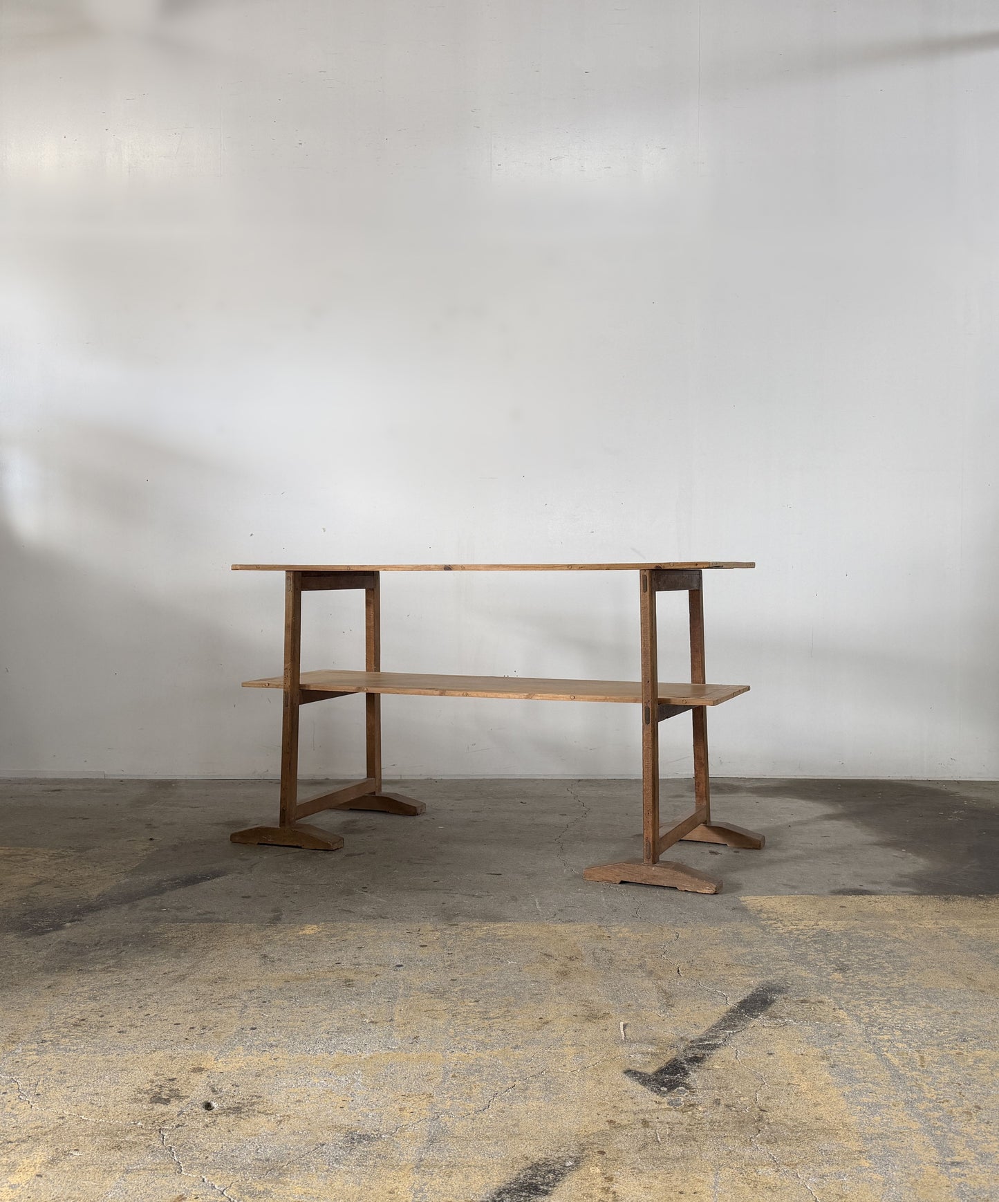 Atelier Table