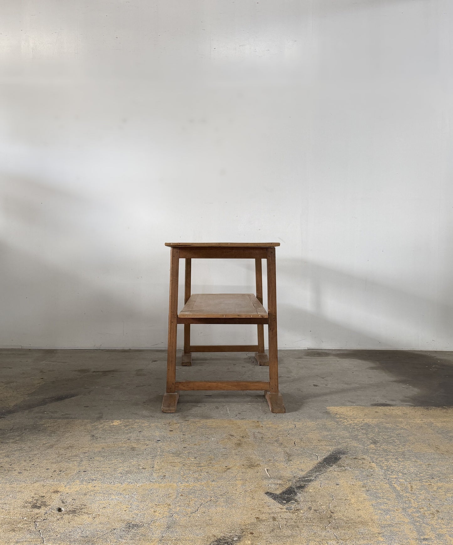 Atelier Table