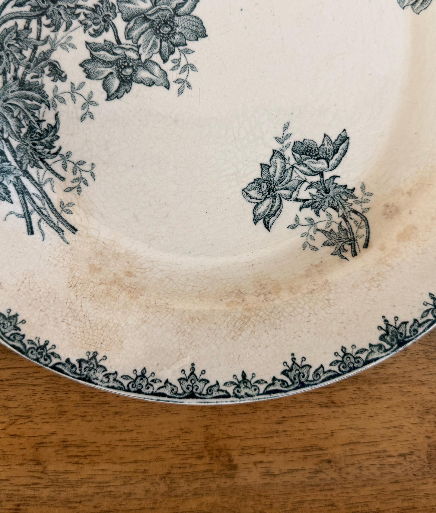 St.Amand"MARGOT"  Plate