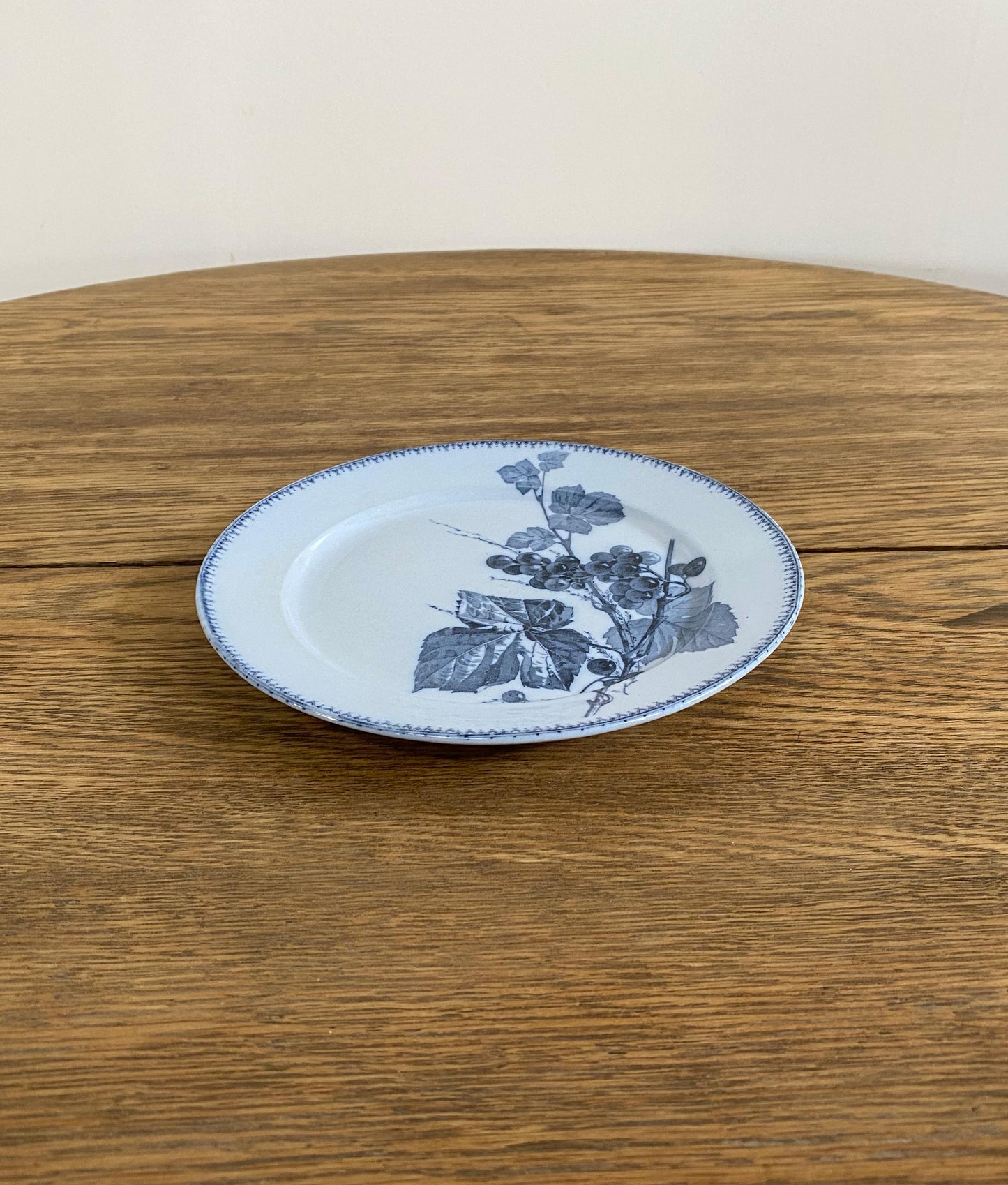 Sarreguemines"CORIN'THE  U&C"Dinner Plate B