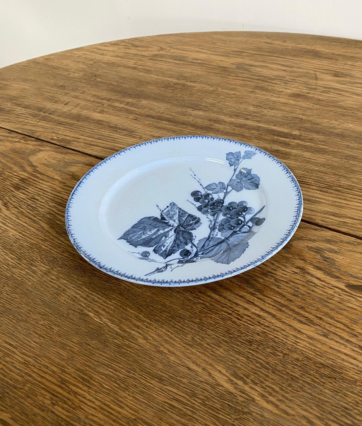 Sarreguemines"CORIN'THE  U&C"Dinner Plate B