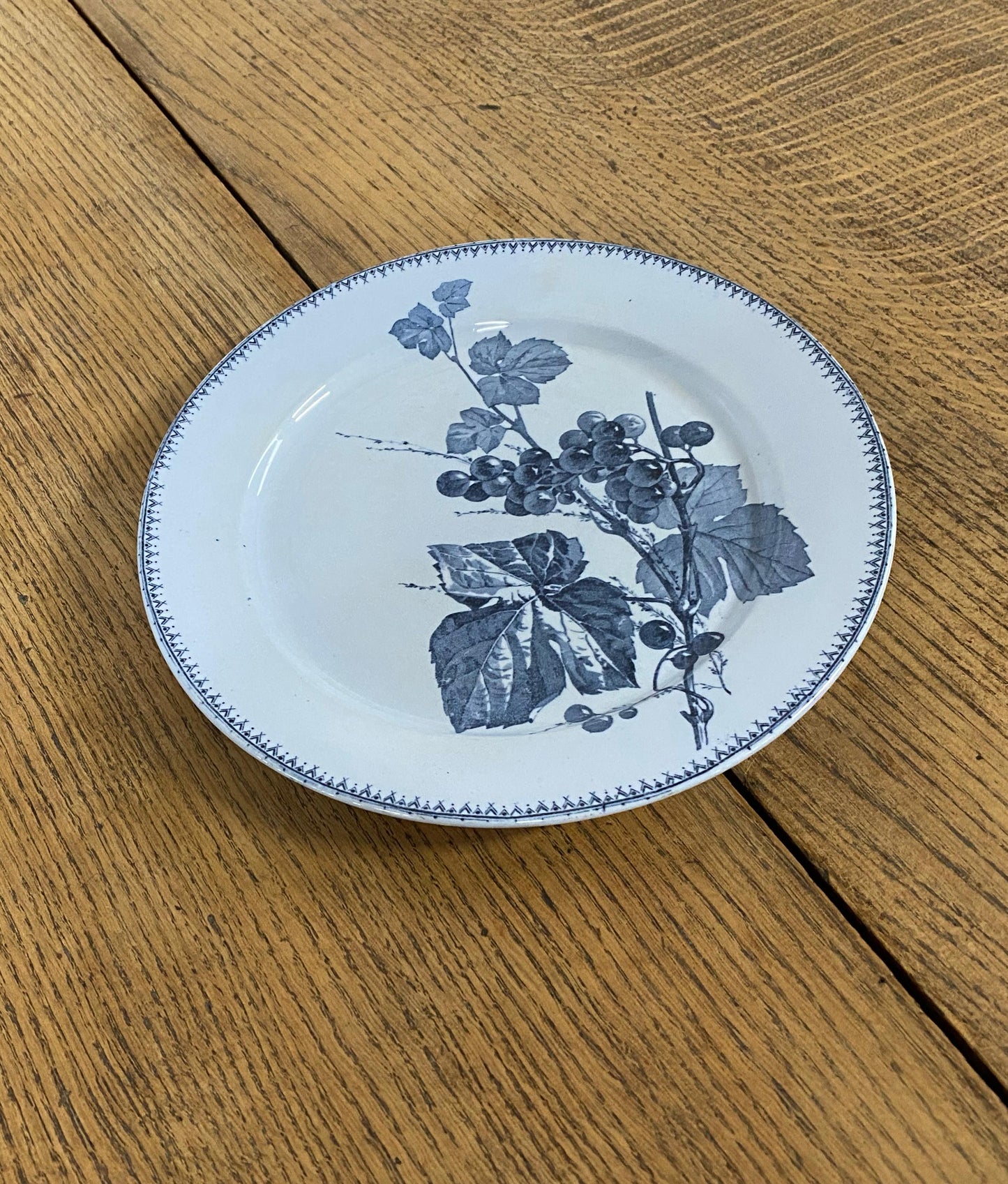 Sarreguemines"CORIN'THE  U&C"Dinner Plate B