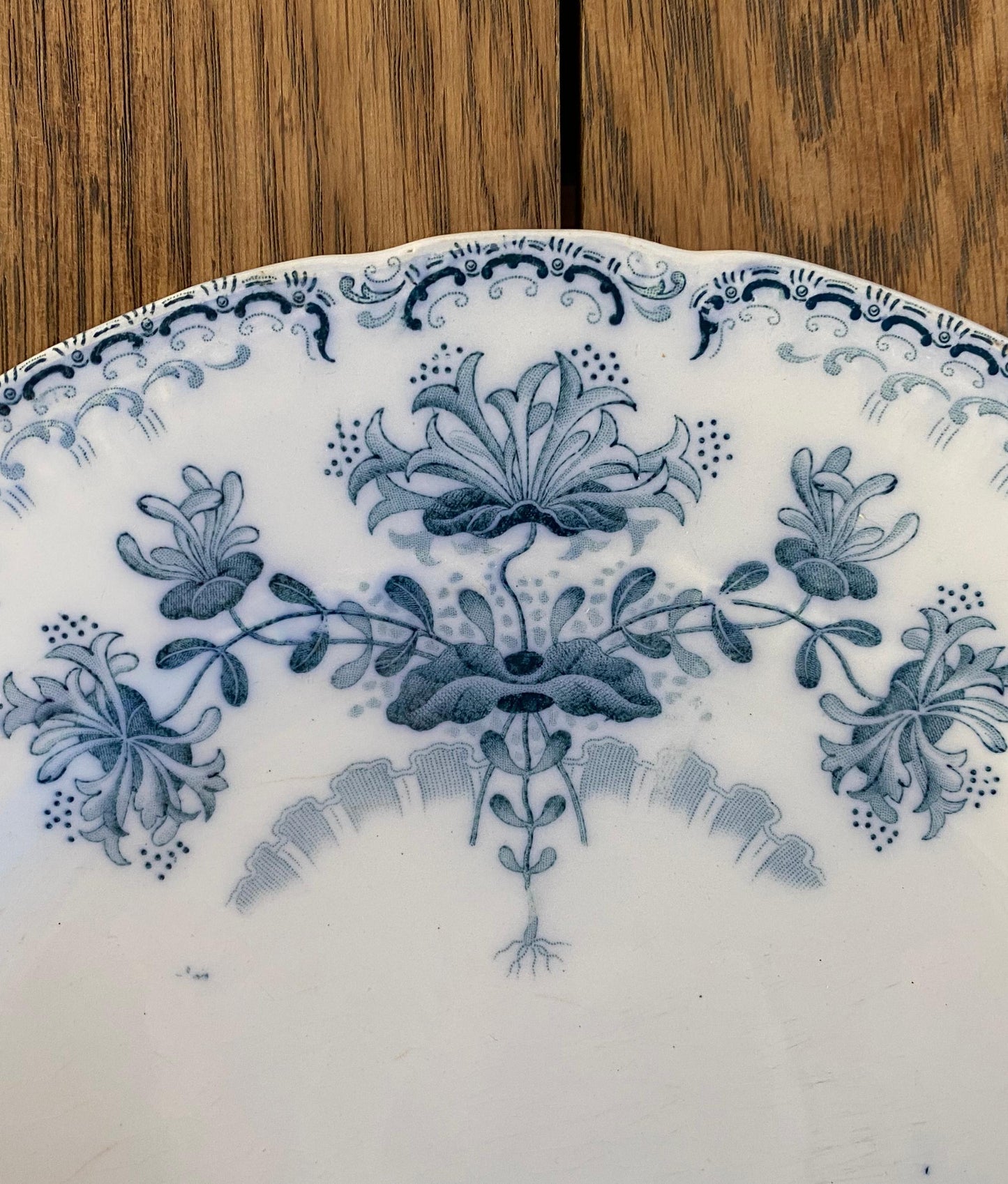 St.Amand"Regence" Dinner Plate
