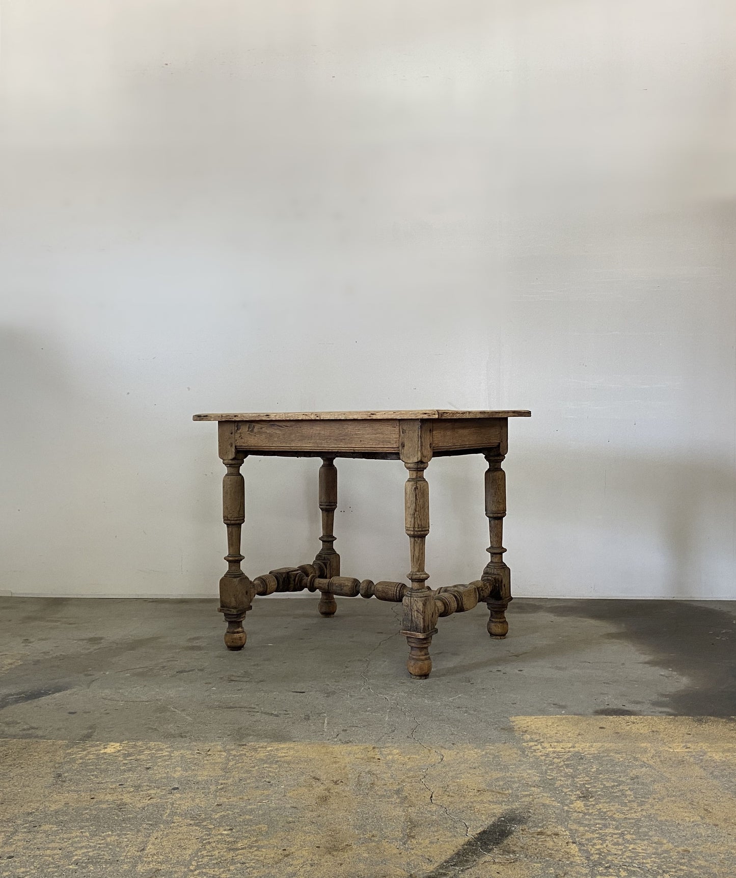 1dr French oak Table