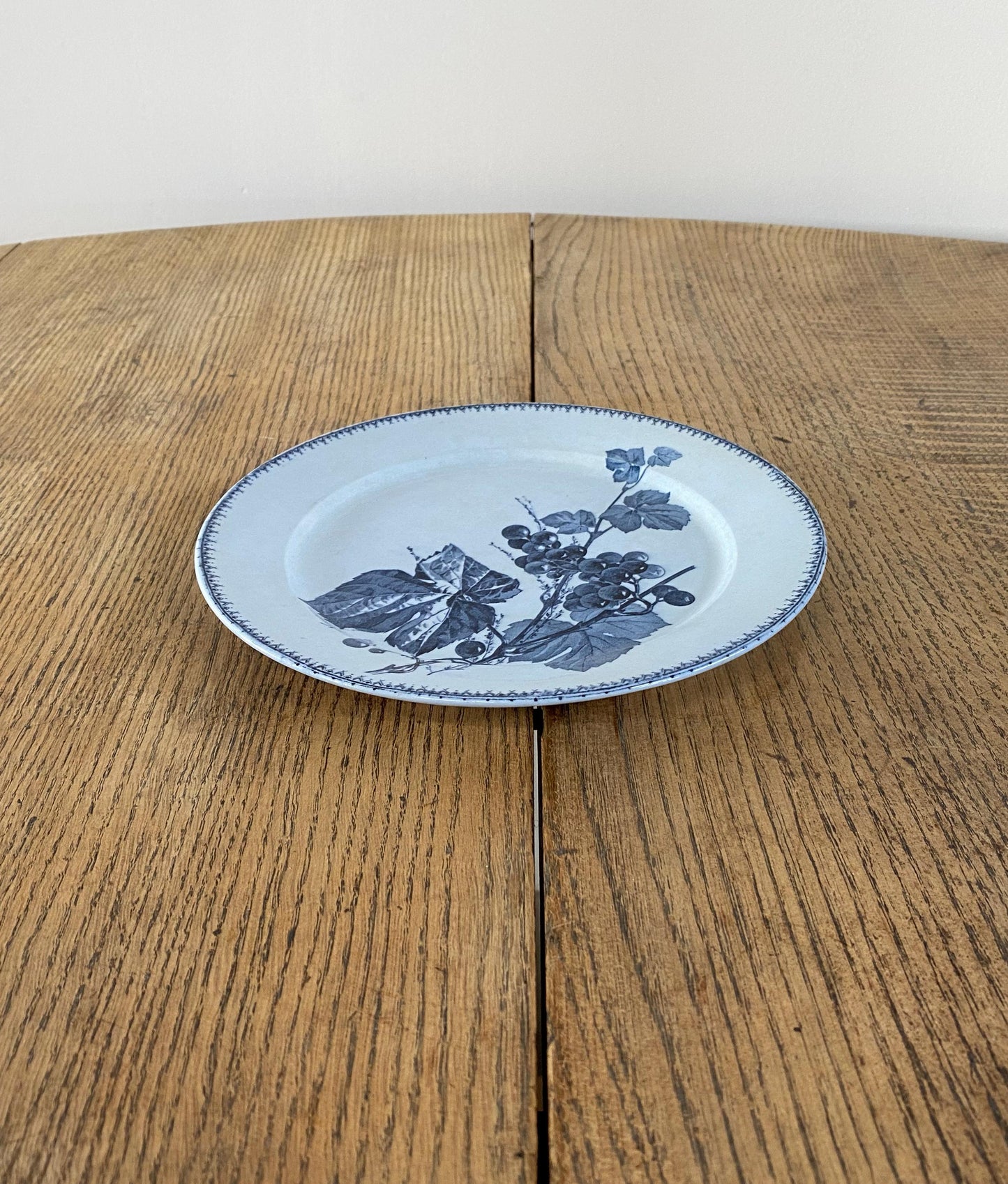 Sarreguemines"CORIN'THE  U&C"Dinner Plate B