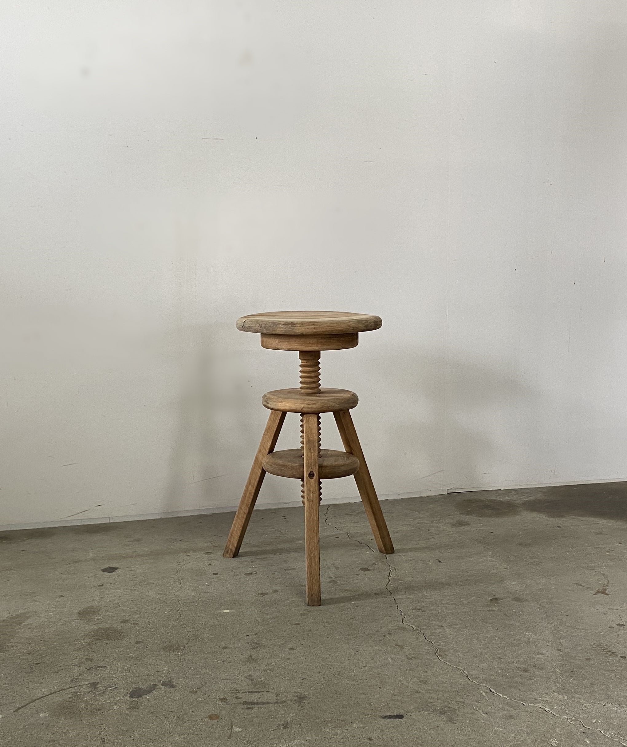 Rt Stool Artist Stool – Round trip Antiques