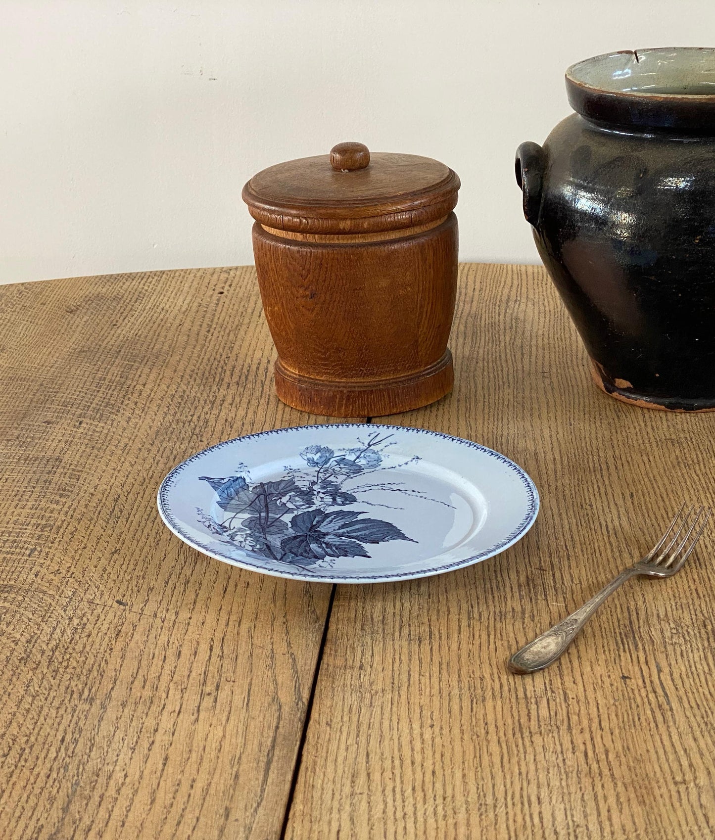 Sarreguemines"CORIN'THE  U&C"Dinner Plate A