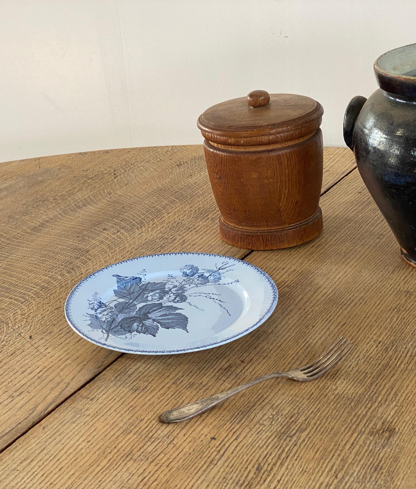 Sarreguemines"CORIN'THE  U&C"Dinner Plate A