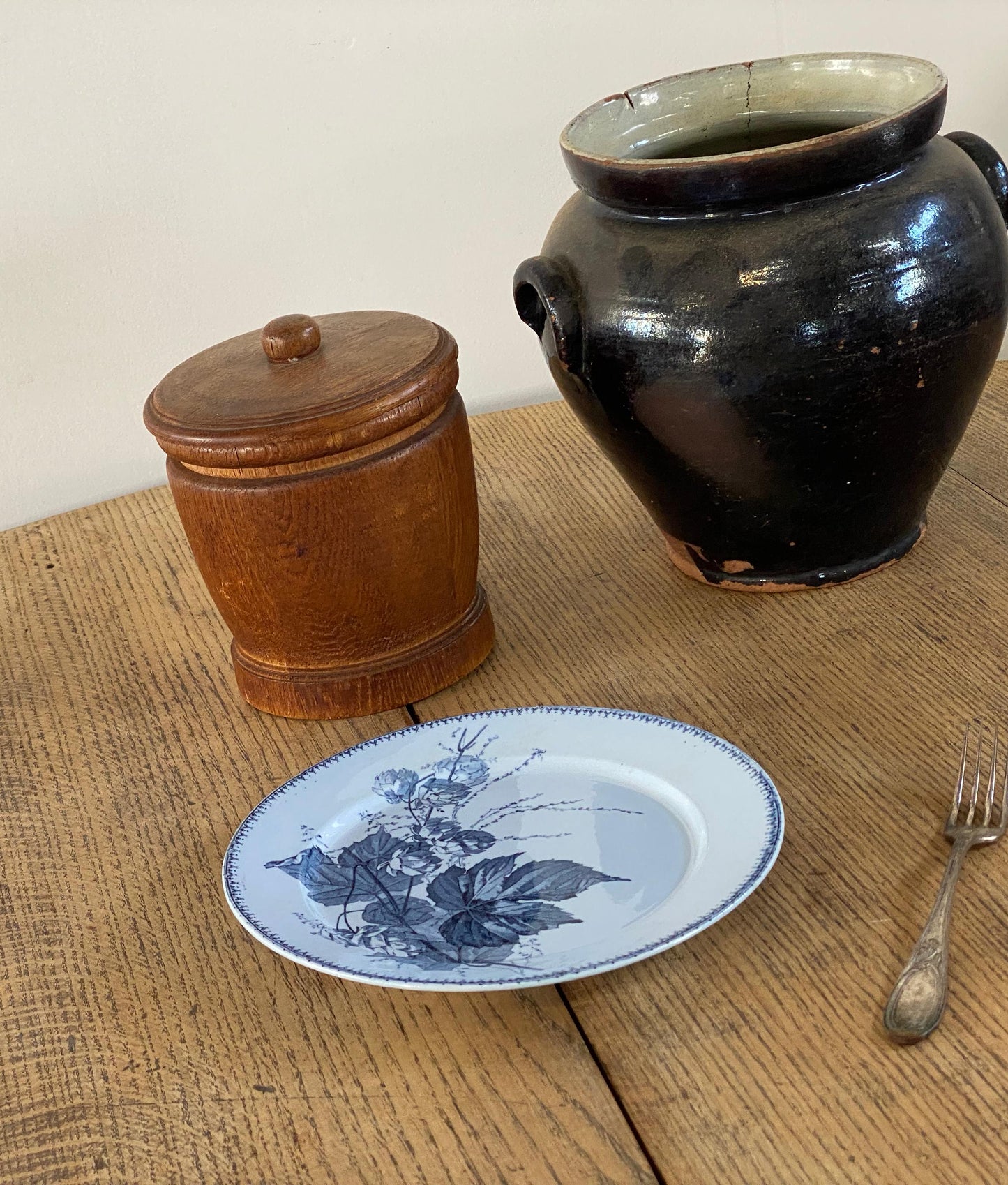 Sarreguemines"CORIN'THE  U&C"Dinner Plate A