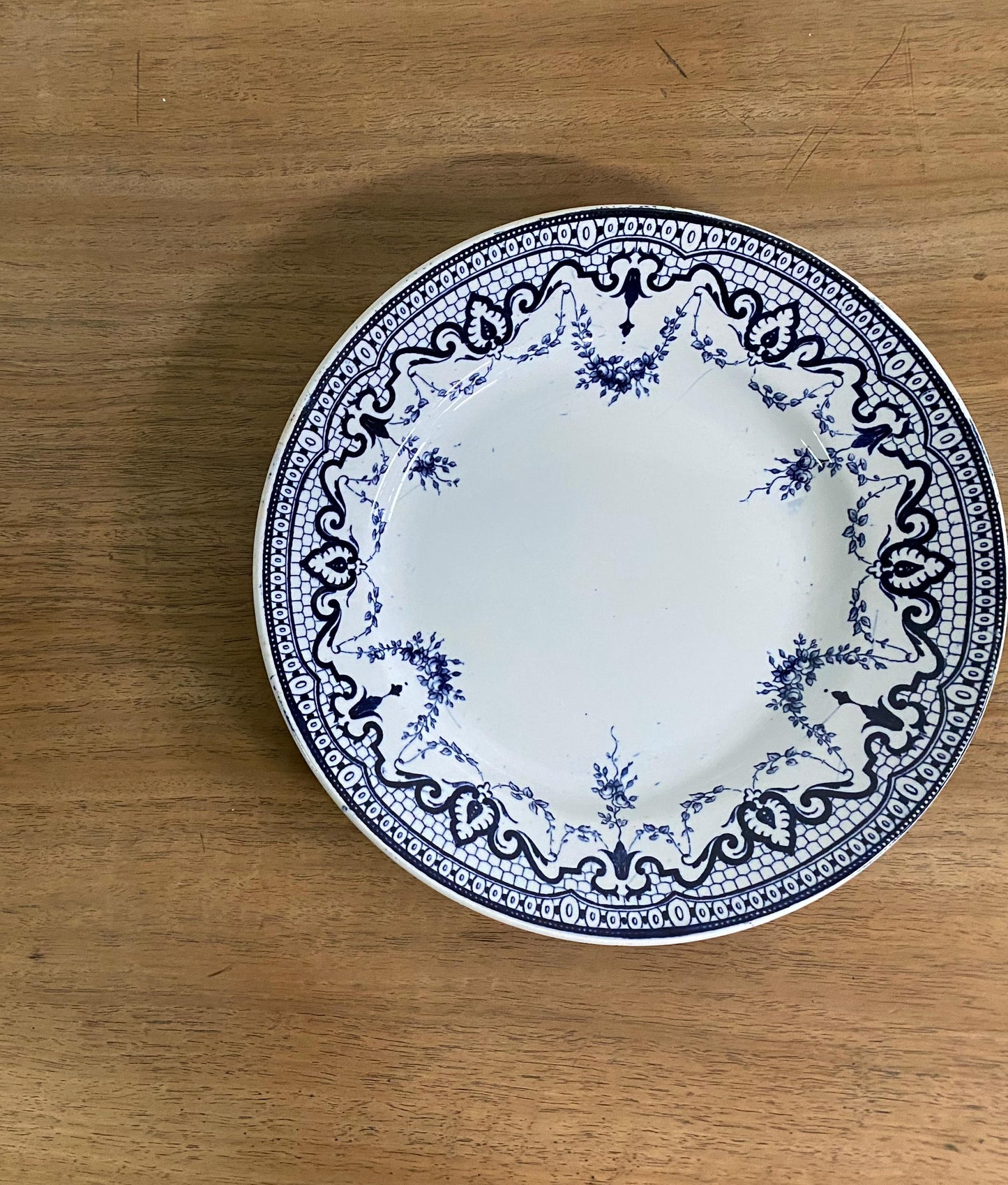 "Creil et Montereau"Dessert Plate