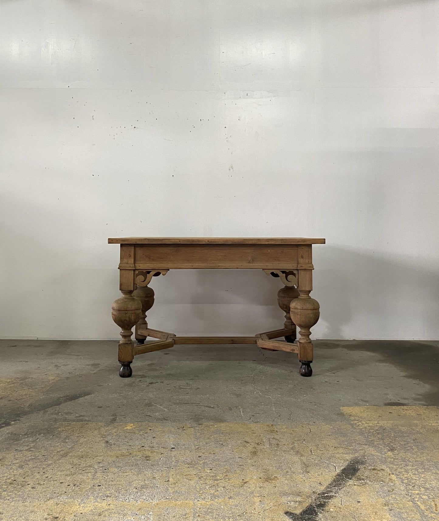 Oak Table