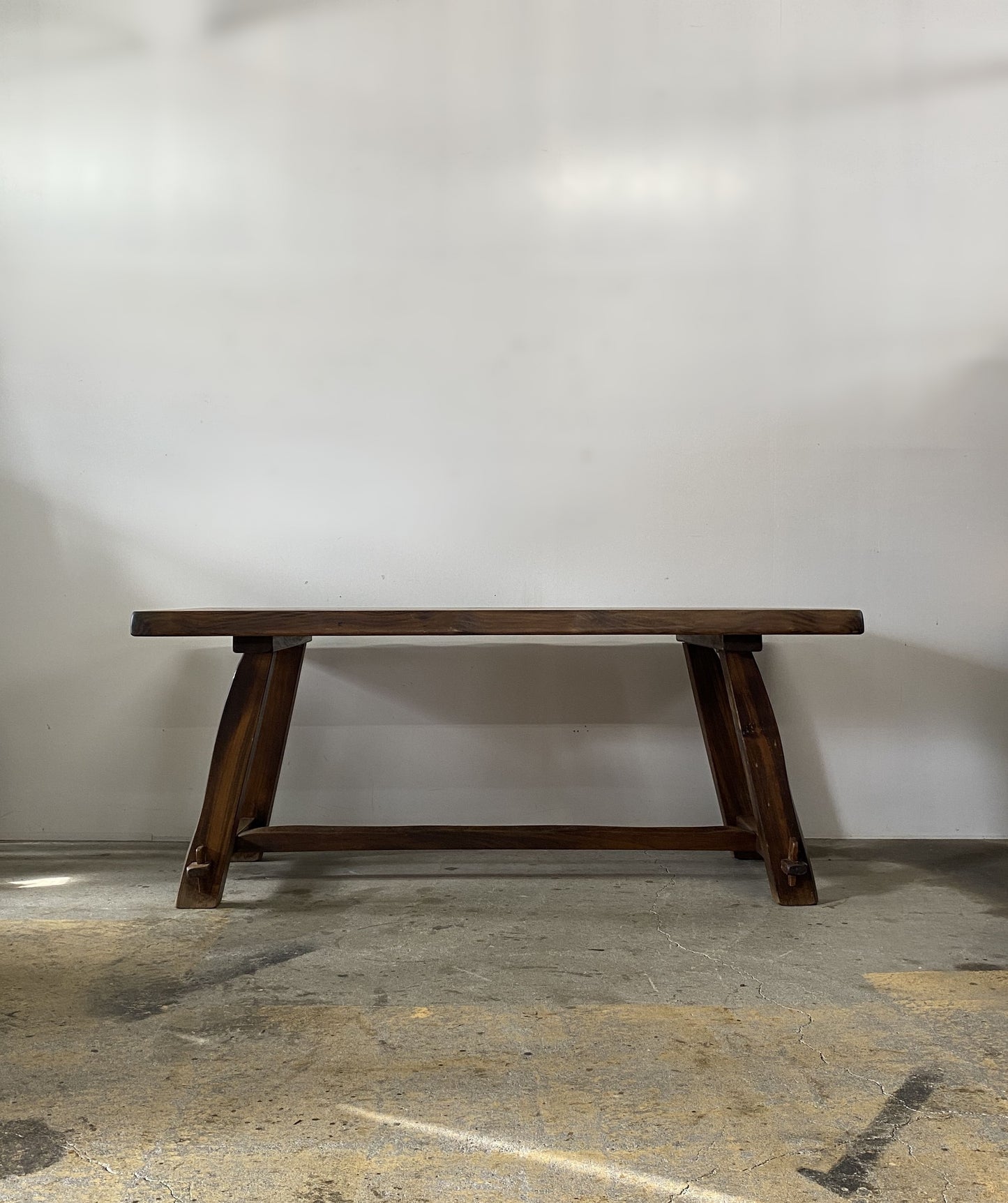 Olavi Hanninen dining table